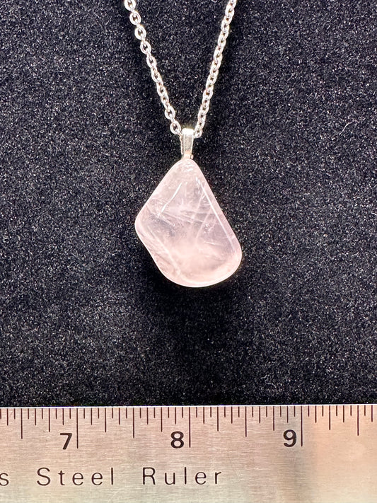 #0040 Rose Quartz necklace